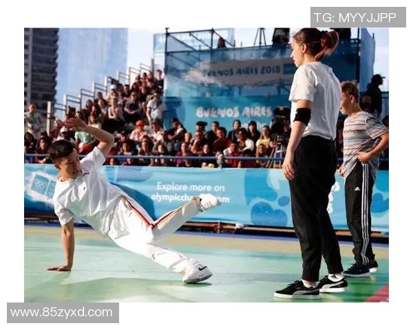 北京街舞队在攀岩联赛中的力量展现与技术分析 北京街舞队在攀岩联赛中的力量展现与技术分析