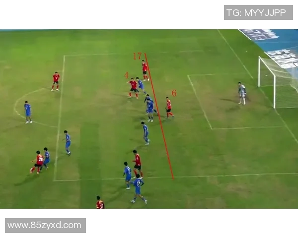 越位规则解析及其在足球比赛中的战术应用与争议探讨